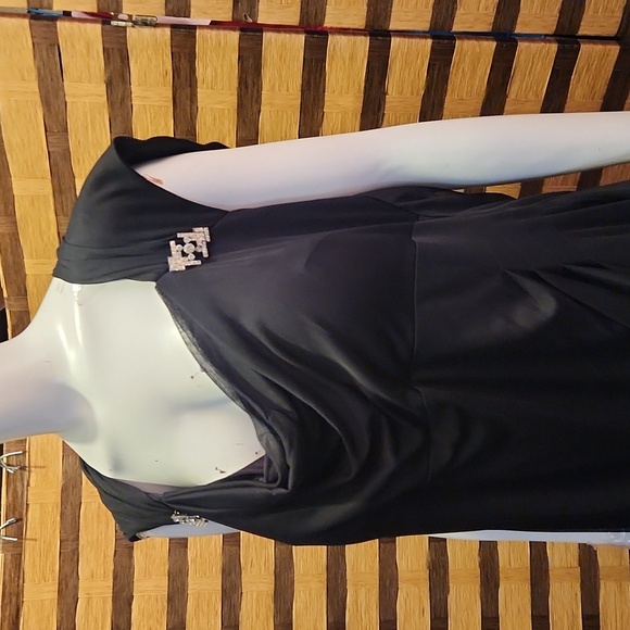 R&M Richards maxii dress black - Picture 10 of 14